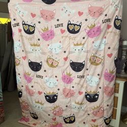 Quilt Or Bedspread Must Love Cats