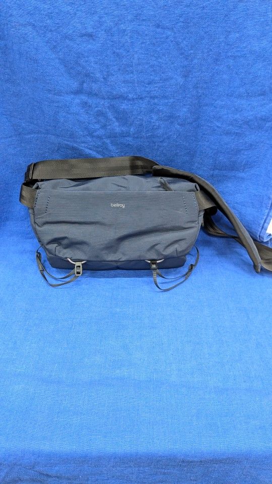 Bellroy Venture Camera Sling 10L (photography bag)