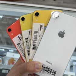 IPHONE XR UNLOCKED / Like New 