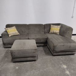 FREE DELIVERY - Modern Gray L-Shaped Sectional Sofa with Chaise and Ottoman