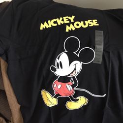New Disney Mickey Mouse T-shirt Size Xl 