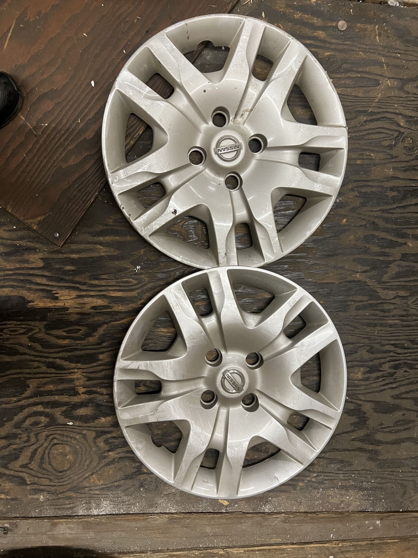 Nissan Sentra Hubcaps