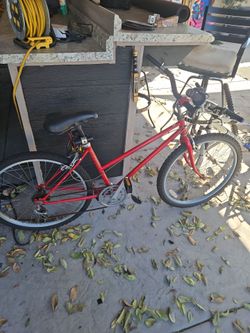 Schwinn Cruiser Supreme Bicycle