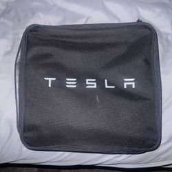 Tesla Mobile Connector 