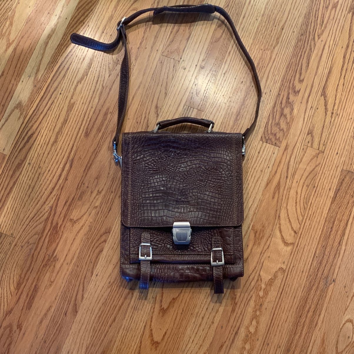 Brand New Leather Messenger Bag 💼