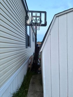 Basket ball rim