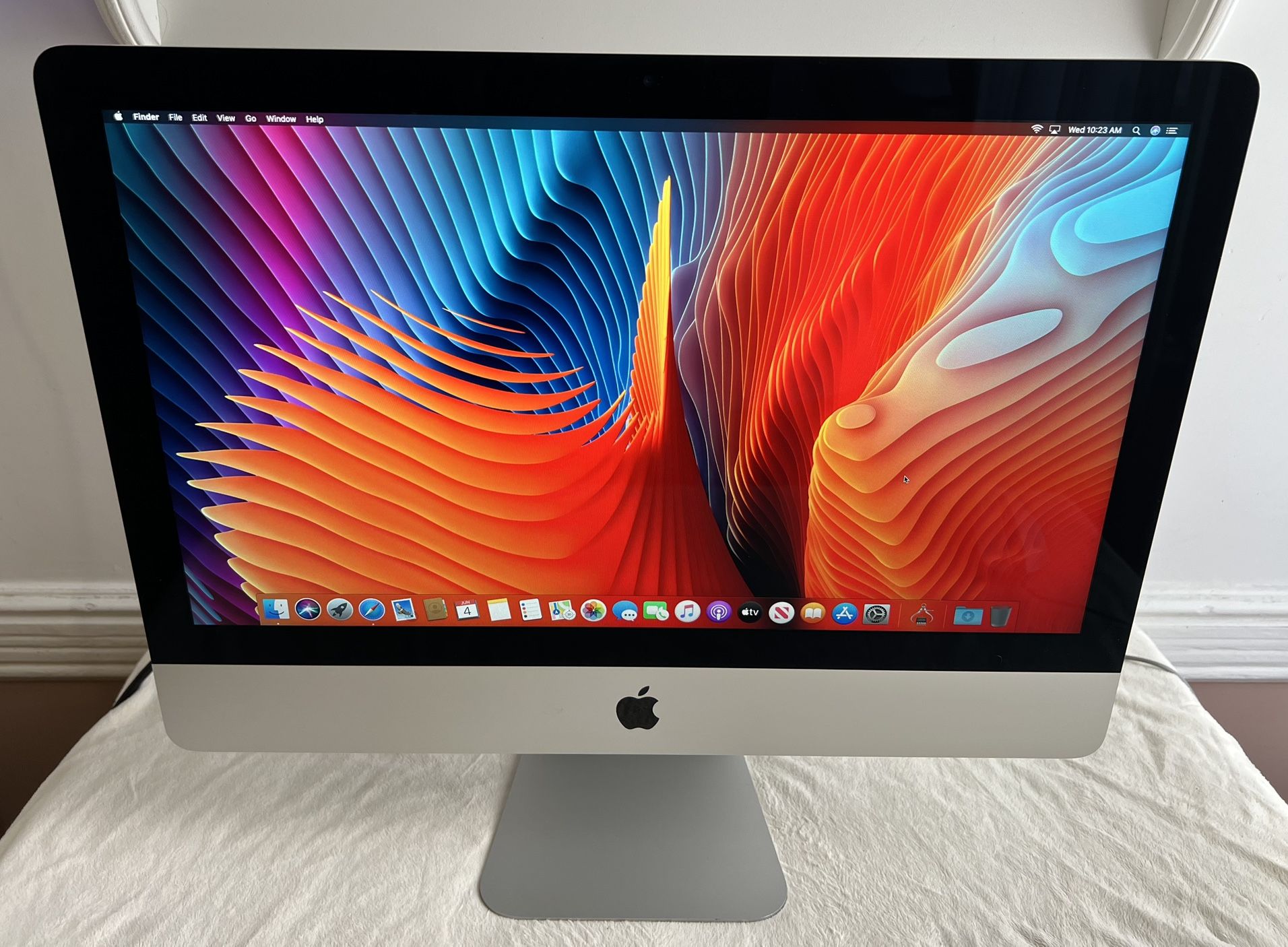 APPLE iMAC 21.5” INTEL QUAD-CORE i5-4570R 4-CORES 2.70GHZ 1TB 8GB RAM