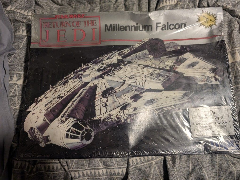 Return Of The Jedi Millennium Falcon Model