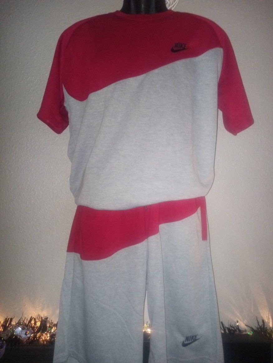 Nike Short Set. Size Medium. New Winter Sale