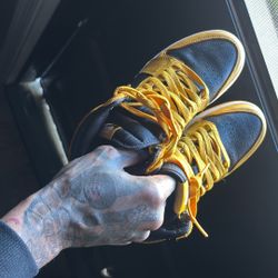 Jordan Retro 1 “New Love” - Good Condition - Need Gone Today