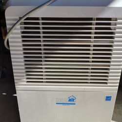 Dehumidifier 