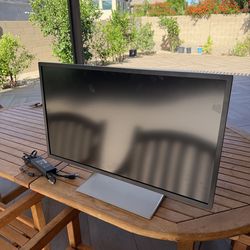 HP Pavilion Big Monitor in great condition