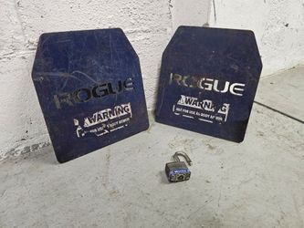 Pair Rogue Weight Vest Plates. 33130. Delivery fee 

Durable steel weight vest plates from Rogue. 

These blue plates are made of heavy-duty steel and