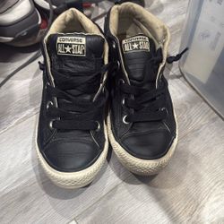 Boys Converse Shoes Size 2 
