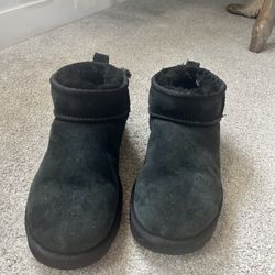 Ugg Ultra Mini Boots Black