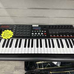 Akai MPK249 Keyboard