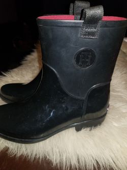 Tommy rain boots
