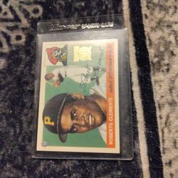 Signed Roberto Clemente Card