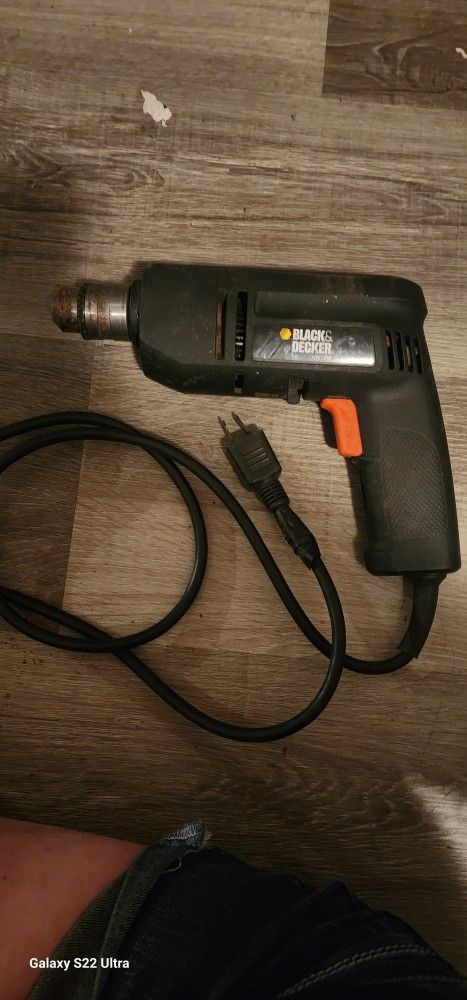 Black And Decker 3A 1200 rpm Drill