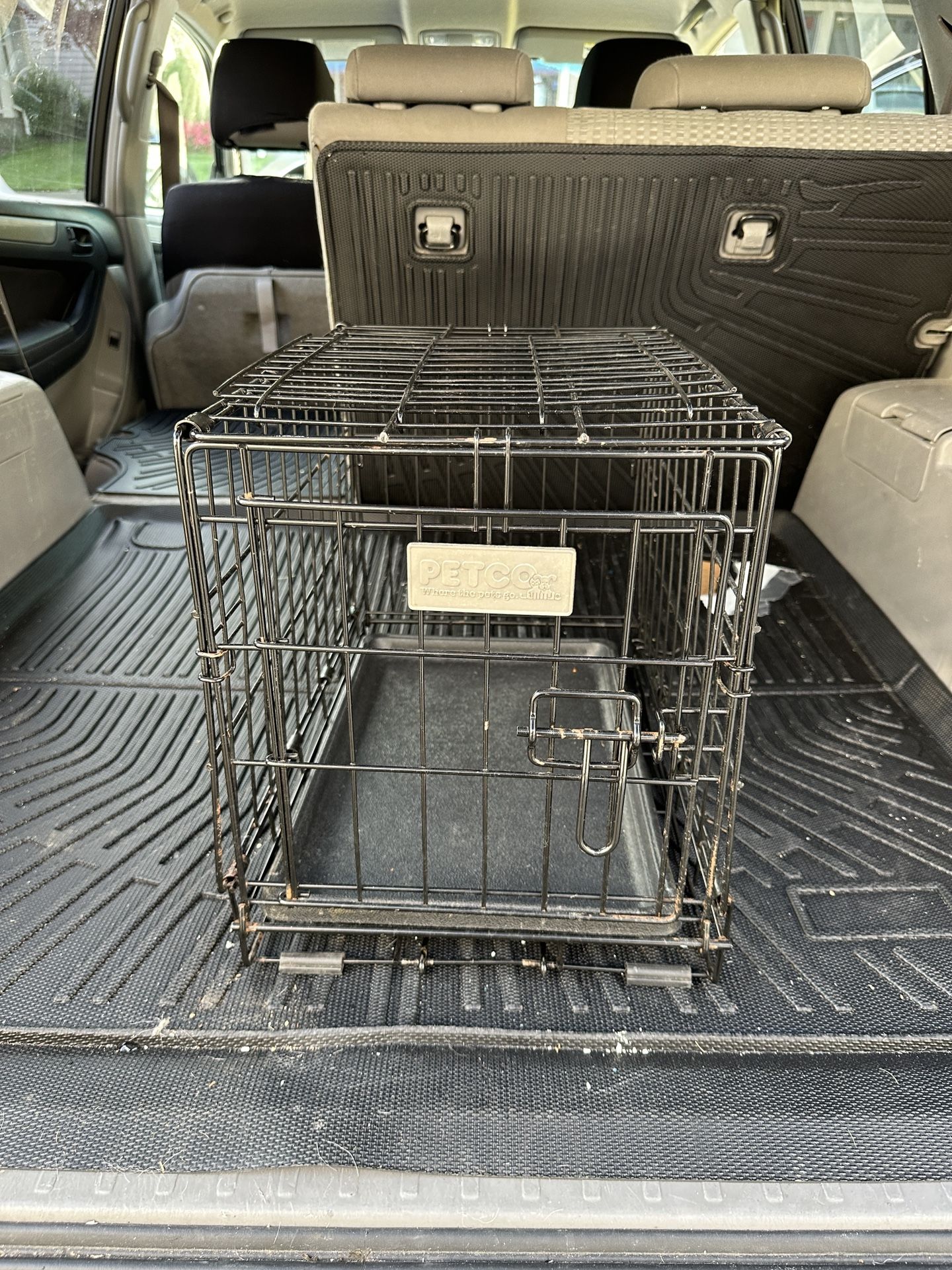 Petco XS Dog Crate With Divider