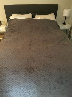 Queen Size Dark Grey Fleece Throw Blanket