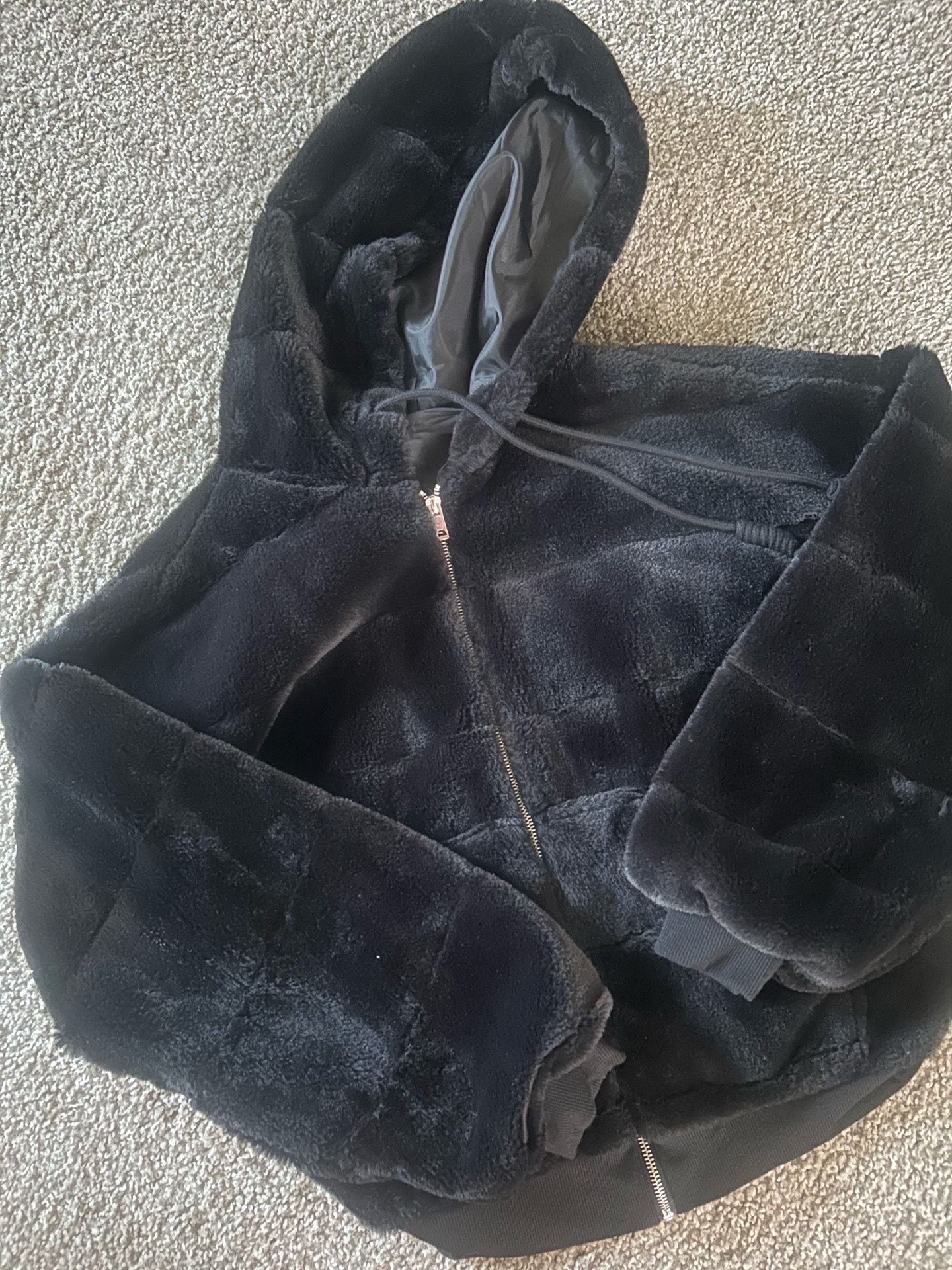 Women’s faux fur jacket