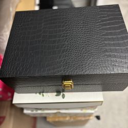  HUGE Gift Boxes, Brand NEW Cricut, Crystal Everything Goes 