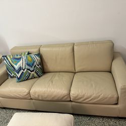 Tan/ Off White Cream Sofa With Pull Out Bed Natuzzi Leather 