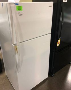 Brand New Whirlpool Top Freezer Refrigerator with Ice Maker 3S5