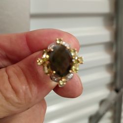 14 K Gold ,Green Gemstone & Diamond Cluster Women's Vintage Ring 