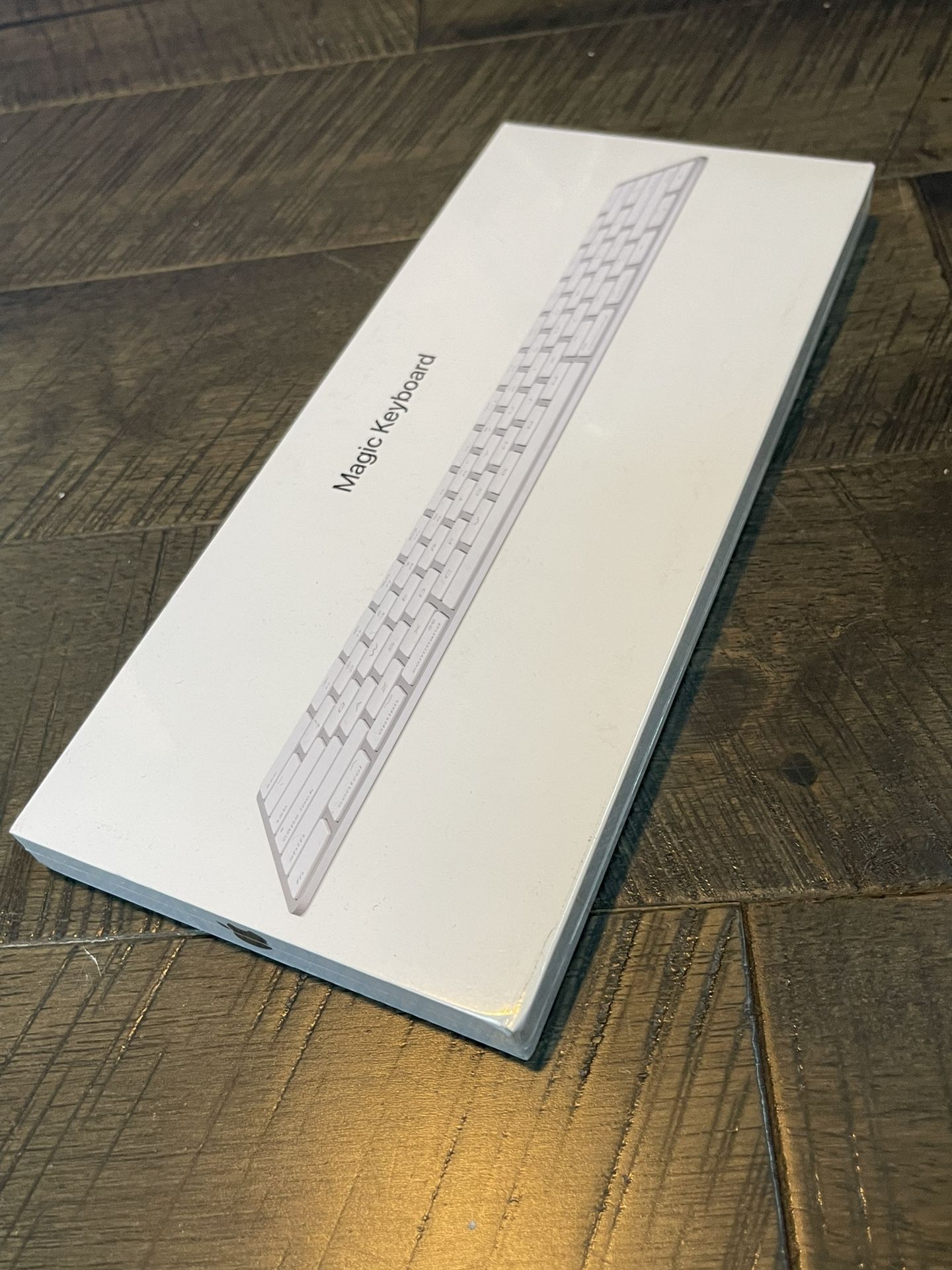 Brand New Apple Magic Keyboard HALF PRICE AMAZON
