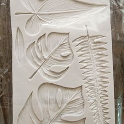 Large Leaves Mold 