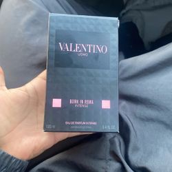 Valetino BRAND NEW WITH ULTA ONLINE RECIPT 