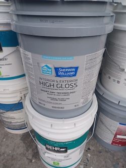 5 Gallons Interior/exterior High Gloss Bone White Paint 