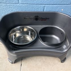 Neater Feeder - Missing one Bowl