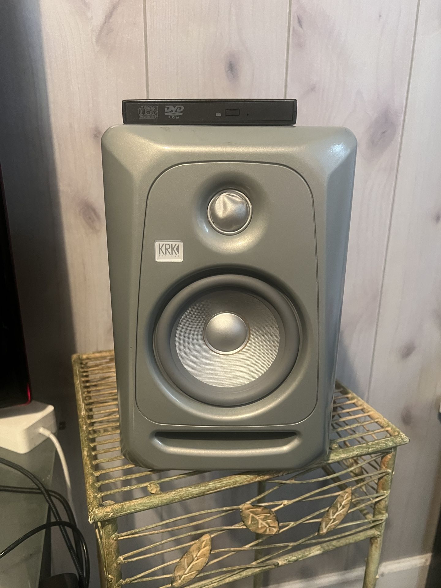 Studio Speakers