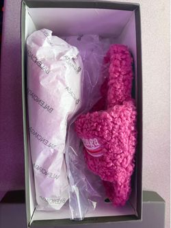Pink balenciaga furry Slides