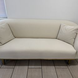 coffee table with two sofas