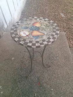 Outdoor end table