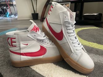 (NEW)Nike Blazer Mid 77’ Pro Club (size 10)