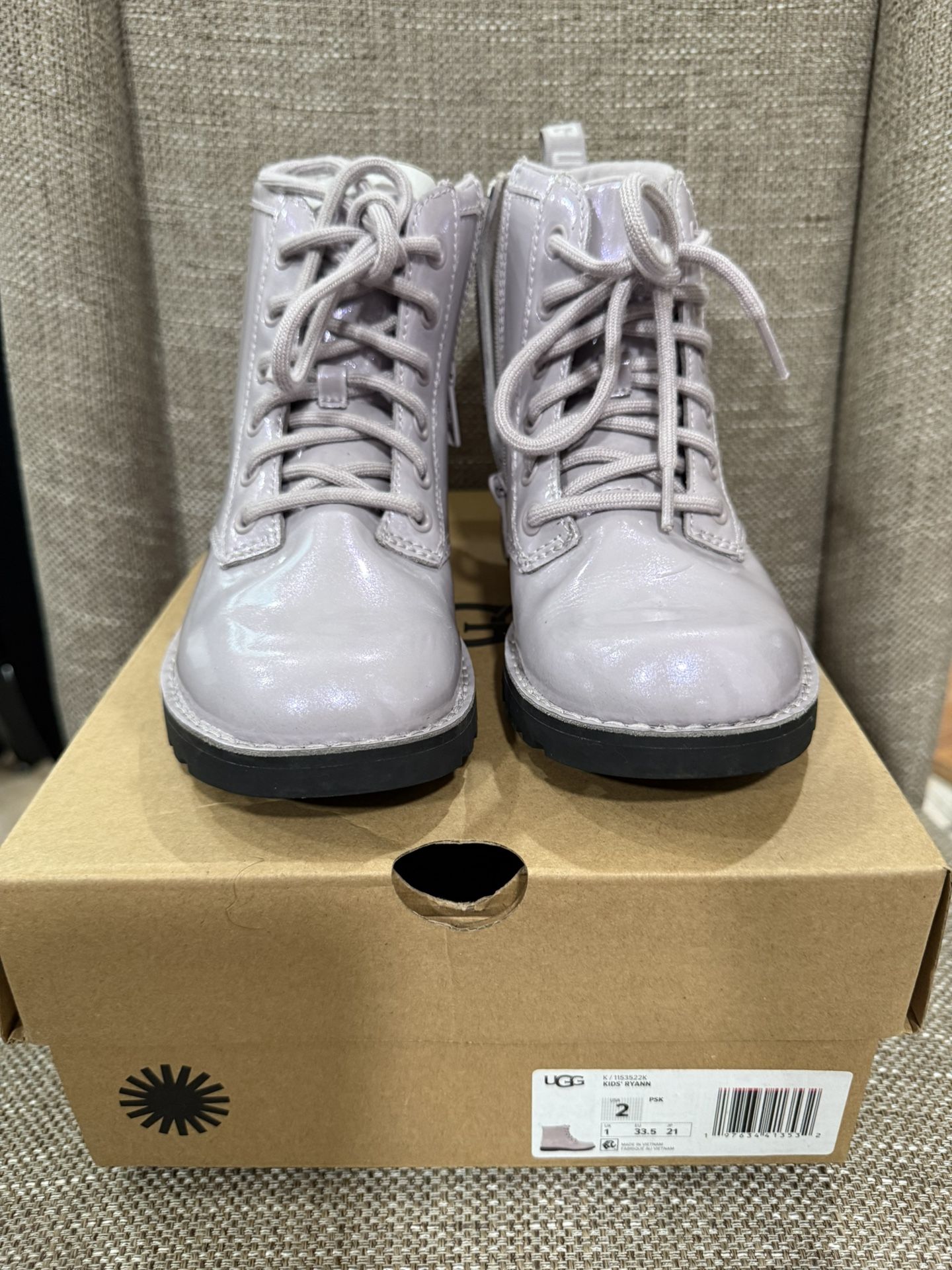UGG Ryann Boots – Pearl Pink (US 2 / EU 33.5)