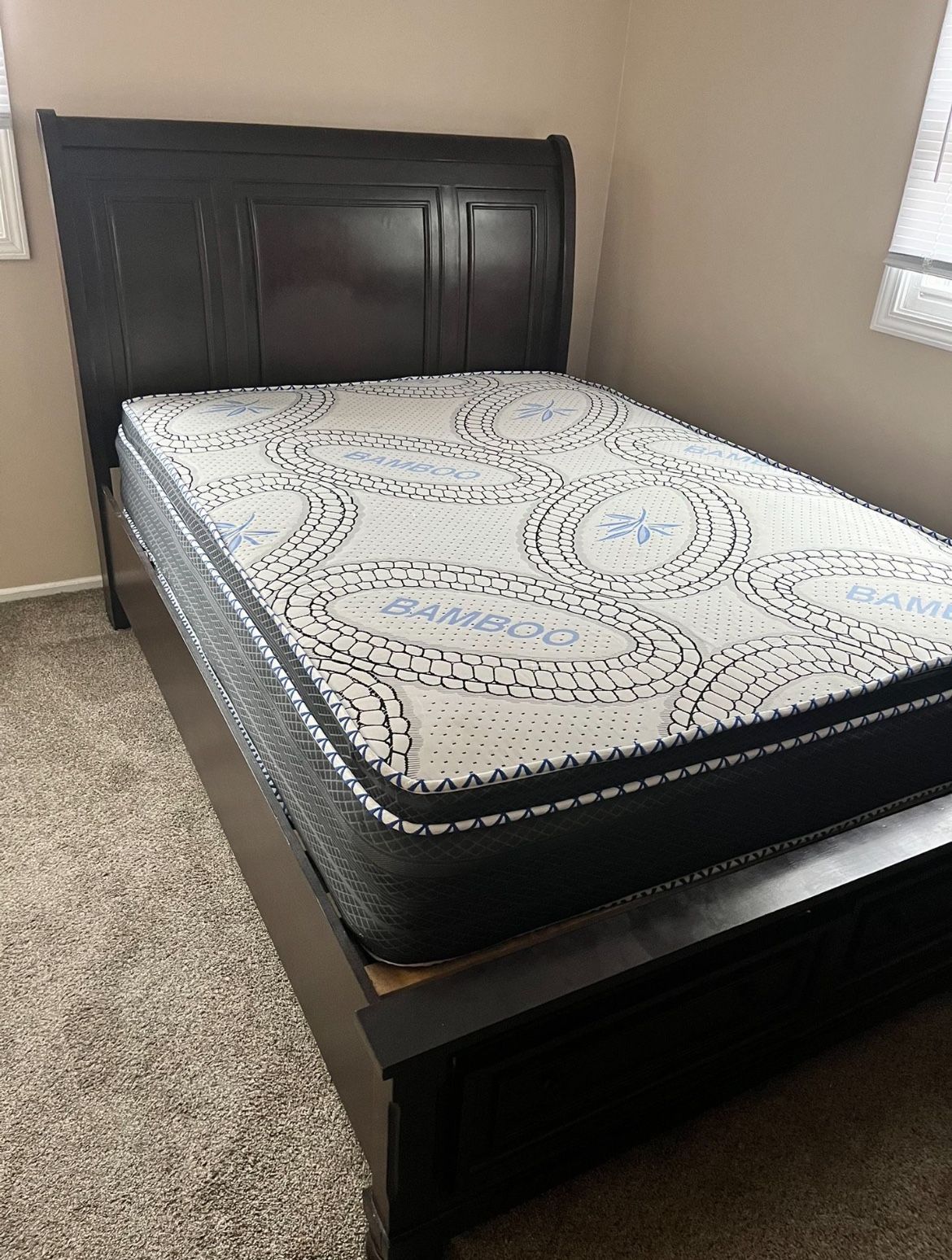 Queen Bedroom Set With Mattress Dresser Mirror BEST OFFER