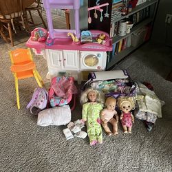 Girl dolls cloths and play nursery set