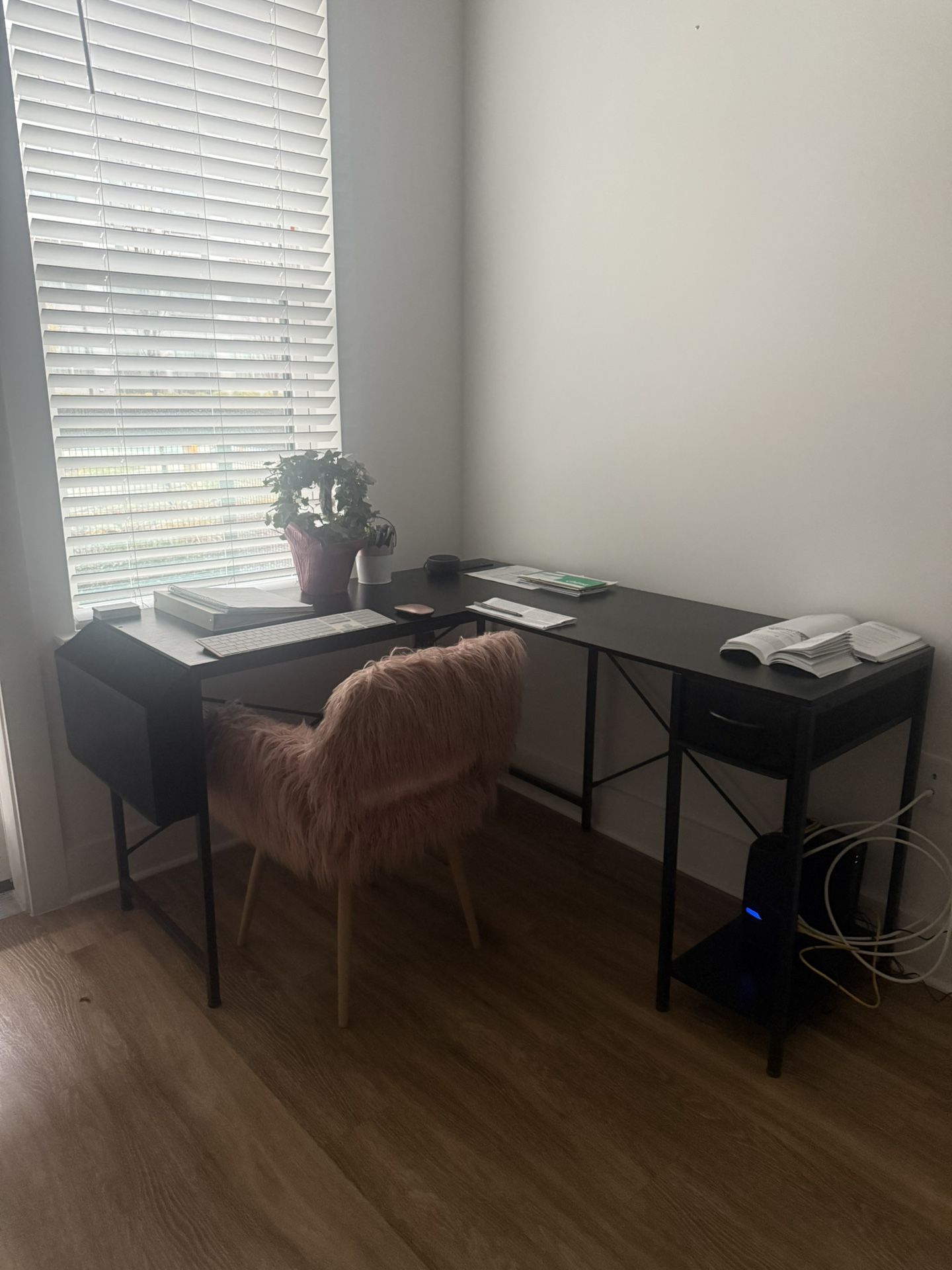 New* L Shaped desk (NEED GONE BY WEDNESDAY)