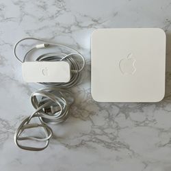 Apple Airport Extreme Base Station 