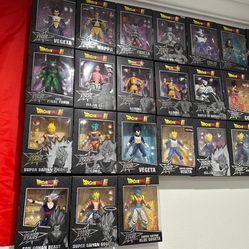 Dragon Ball action figures/Figuras de acción de Dragon Ball