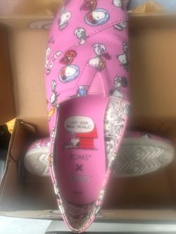TOMS Snoppy pink Women Shoes 5.5