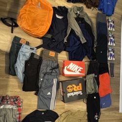 *NO HOLDS* MEN’S CLOTHING LOT- NEED GONE TODAY. Serious inquiries only pls