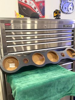 Speaker rack