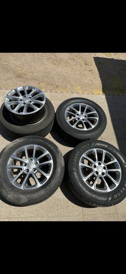 Nice 18” Jeep Grand Cherokee 2014-2016 Factory OEM Wheel